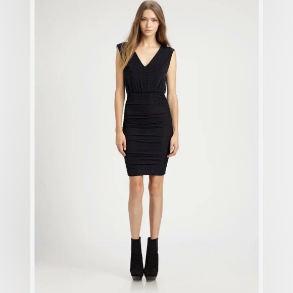 Alice + Olivia Black Ruched Body Con V Neck Sleeveless Dress - Picture 1 of 7